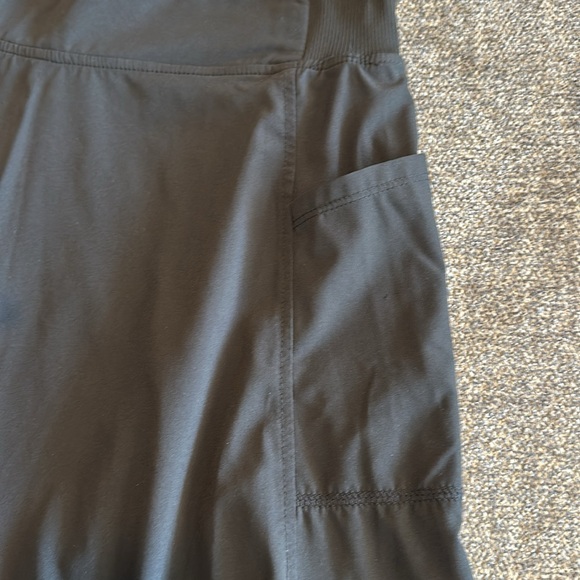 32 Degrees Cool Black Skort size M - Picture 2 of 5